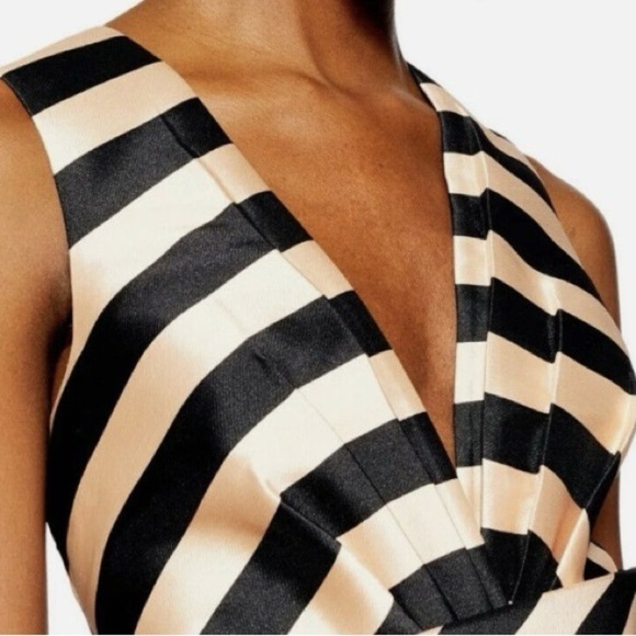 TOPSHOP BLACK METALLIC GOLD CHAMPAGNE VNECK WRAP MINI DRESS size 2 exquisite - Picture 4 of 12